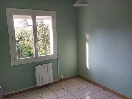 location appartement 49 m2 secteur facs hoitaux