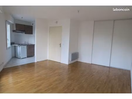 studio gare rer maisons-alfort/alfortville
