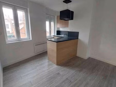 t3 lumineux en duplex au calme rue de paris