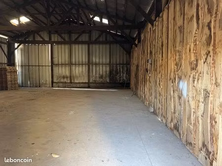 location bâtiment de stockage
