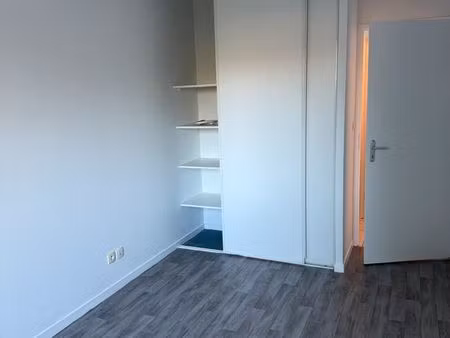 appartement t3 – 61 m² – jardinet + terrasse – saint-denis-de-pile