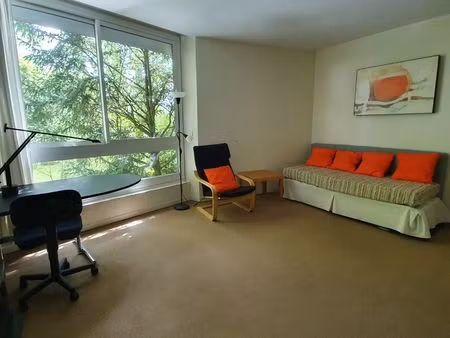 grand studio meublé- le vésinet centre