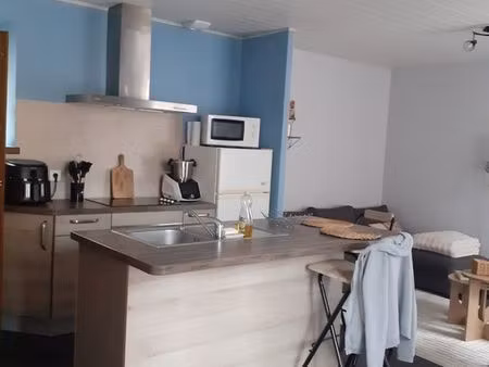 t2 duplex meuble de 50m2 - centre-ville de st. chély d’apcher