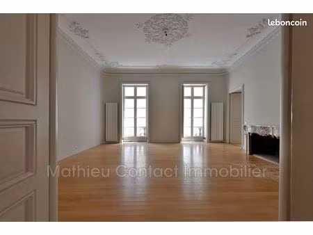appartement 7 pièces 186 m²