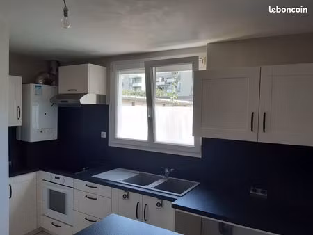 location appartement 3 pièces 55 m² avec garage tours
