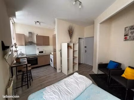 studio meublé 20 m² à louer à vichy centre