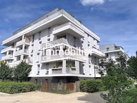location appartement 3 pièces 67.1 m² à rueil-malmaison (92500)  1 510 €