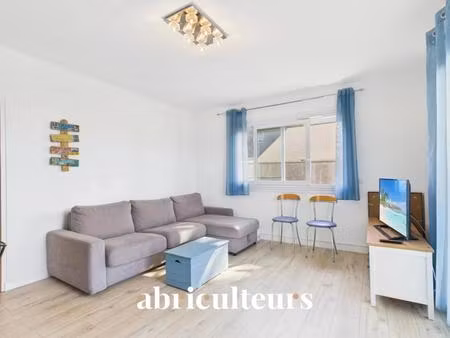 appartement lumineux à 100m de l’océan avec balcon et parking – batz-sur-mer