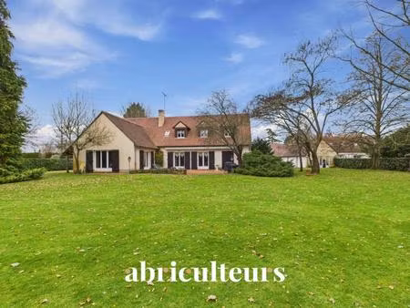 superbe propriete et son parc arbore - le mans sud