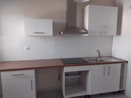 andrezieux boutheon - appartement f3 avec parking