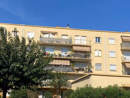 t3 à louer à fréjus de 60.20 m2