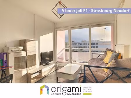 nouvauté - joli f1 avec balcon à louer rue de saint dié