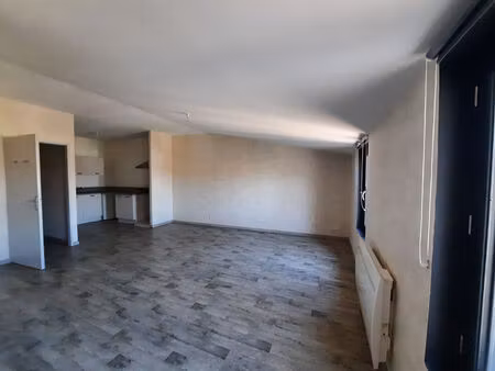 appartement surgeres 3 pièce(s) 69.4 m2