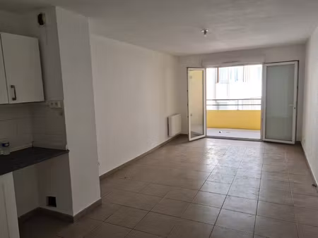 grand t3 residence recente avec garage