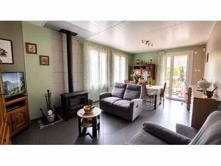 maison de 5 pièces de 145 m² à saint-laurent-de-cerdans