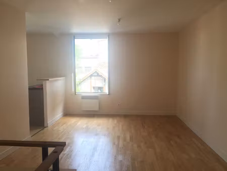 location appartement 2 pièces 39 m² à poitiers (86000)