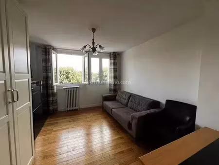 location appartement 2 pièces 49 m2 à joinville-le-pont