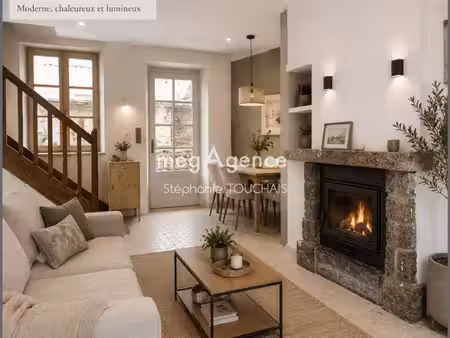 maison de bourg en pierre 60 m²  4 pièces