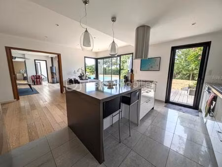 maison de 206 m² à liffre