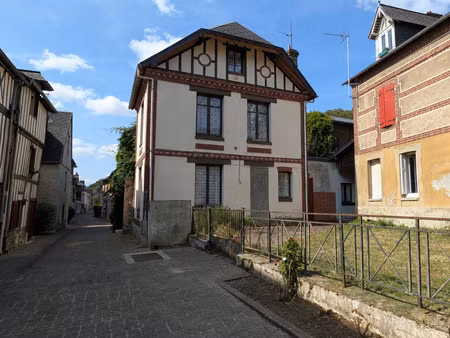charmante maison au coeur de la commune de villequier