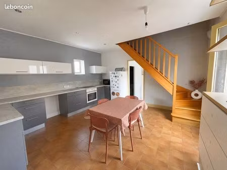 duplex lumineux - 2 chambres - quartier recherché
