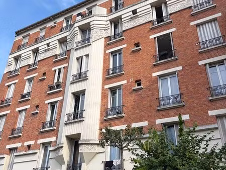 appartement 24 m² avec balcon – entièrement rénové – asnières-sur-seine (gabriel péri – li