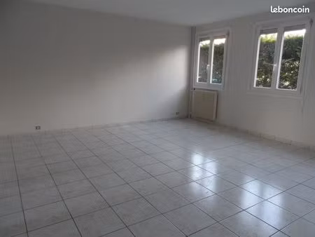 appart 5 pièces - 88 m² - cave parking