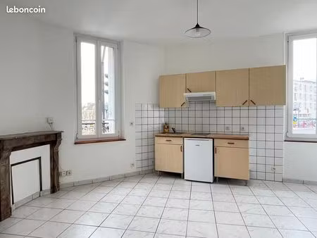 appartement 1 pièce 42 m²