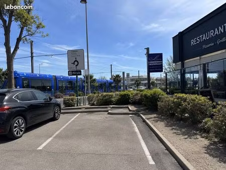 location place de parking