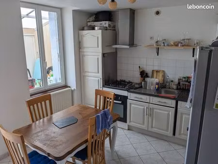 maison . 4 pièces . 75m2