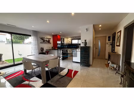 villa 3 faces plain-pied de 115 m2