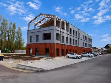 location bureaux 201 m²
