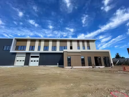 location entrepôt bailly romainvilliers 77700 581m² à 2332m²