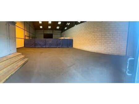 location local d’activités gennevilliers 92230 135m²