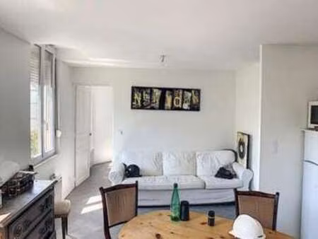 location appartement 3 pièces à angers centre (49000) : à louer 3 pièces / 43m² angers cen