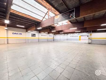 saint-guidon 81 - commerce / atelier de 1.350m² et terrain