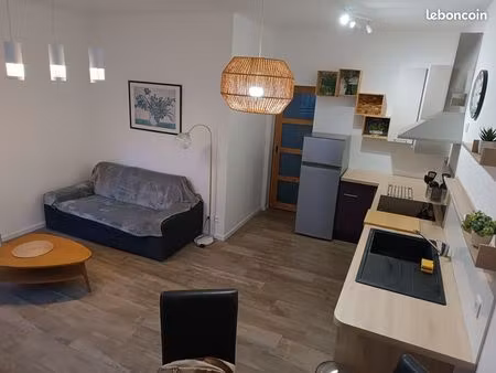 grand t2 meublé de 40 m2