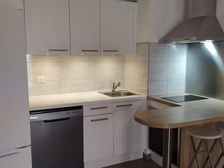 t2 meuble lumineux & calme  vue degagee dans residence neuve & securisee