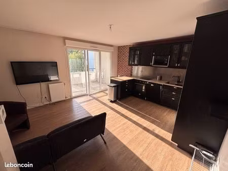 t2 43m² + terrasse + parking