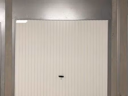 garage sécurisé dans résidence neuve
