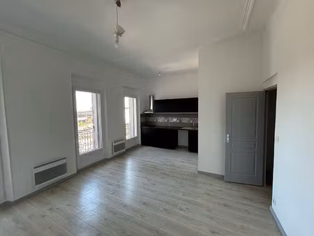 location appartement t3 marseille la joliette -13002