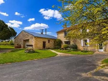 vente maison à cezais (85410) : à vendre / 189m² cezais