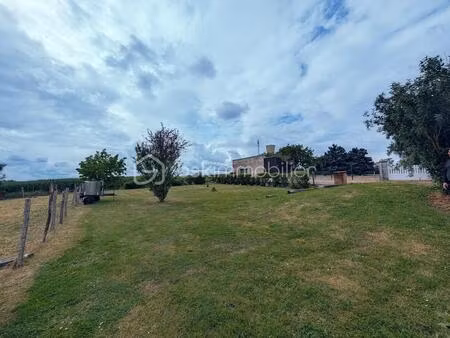lotissement de 2 216 m² à trigueres