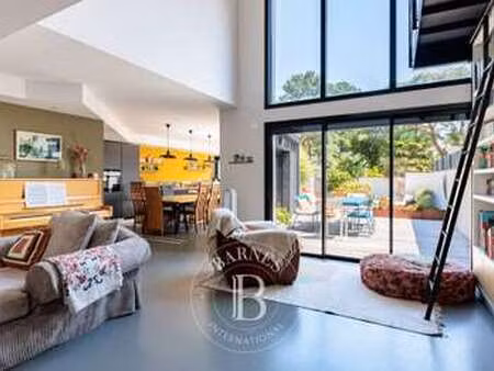 vente maison à nantes (44000) : à vendre / 172m² nantes