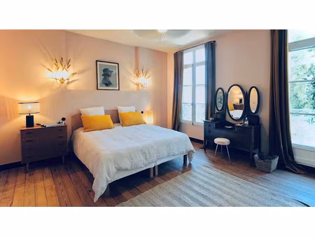 vente château 10 pièces 780 m² à bordeaux (33000)  2 760 000 €