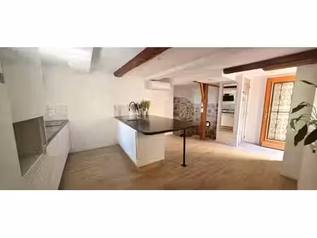 fayence - 233 000 € hai - magnifique 3 pièces refait