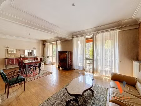 t4 grenoble foch – 111 m² – traversant