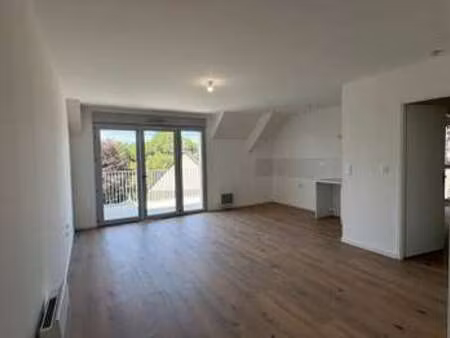 location appartement 3 pièces aux ponts-de-cé (49130) : à louer 3 pièces / 64m² les ponts-