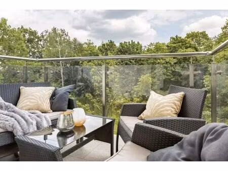 4 pieces lumineux avec balcon