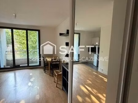 avenue dauphine   studio avec balcon  cave et emplacement parking